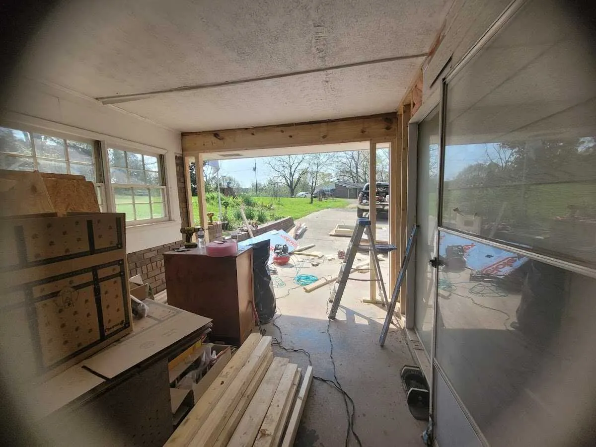 Air movers and dehumidifier for Drying & Dehumidification in Oregon